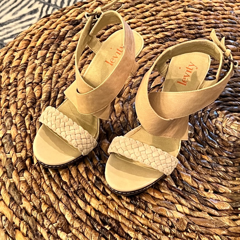 LEVITY High Heels Suede Soft Leather Eucalipto Tory Taupe Braided Crisscross  7